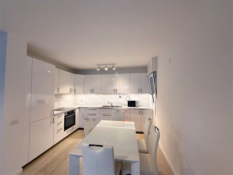 2.5 locali completamente ristrutturato - OTTIMO INVESTIMENTO - (3)