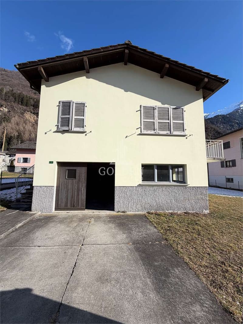 Casa unifamiliare con ampio terreno ad Aquila-Blenio (3)