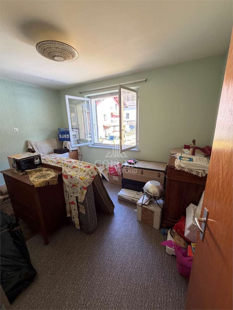 Casa unifamiliare con ampio terreno ad Aquila-Blenio (7)