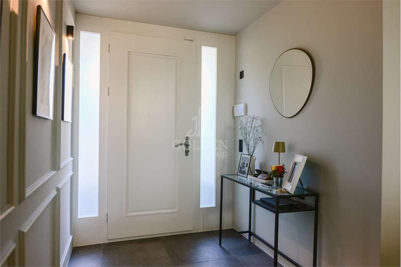 Elegante 3.5 locali su più livelli con giardino privato e accesso al g (5)