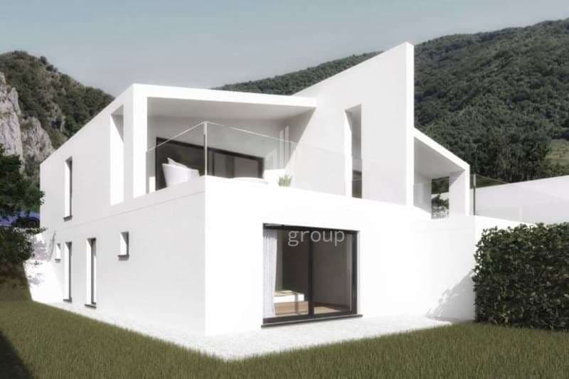 Casa bifamiliare moderna a Monteggio con vista panoramica (1)
