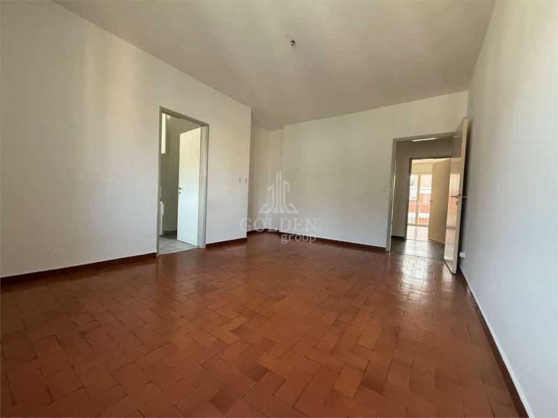 Luminoso appartamento di 4.5 locali a Massagno, con 2 balconi e posto (6)