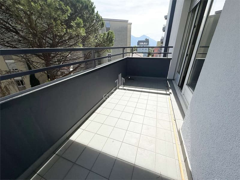 Locarno centro - Appartamenti di 3.5 locali rinnovati con 2 balconi (10)