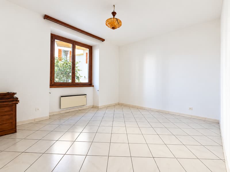 Collina d’Oro: potenziale a reddito o una casa di 7 locali tutta da vivere (14)