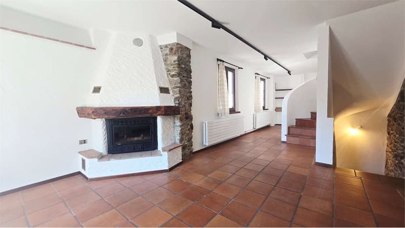 Nucleo di Vezia: casa 3 livelli rinnovata con charme ticinese (4)