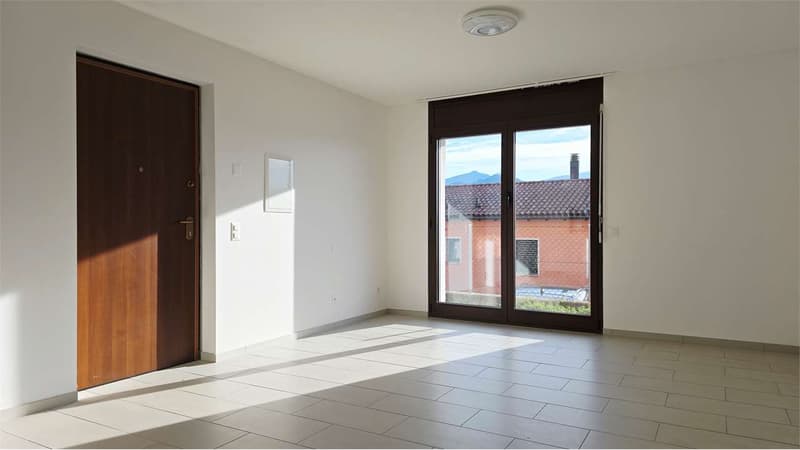 Moderno appartamento di 2.5 locali con terrazza e giardino - Vernate (6)