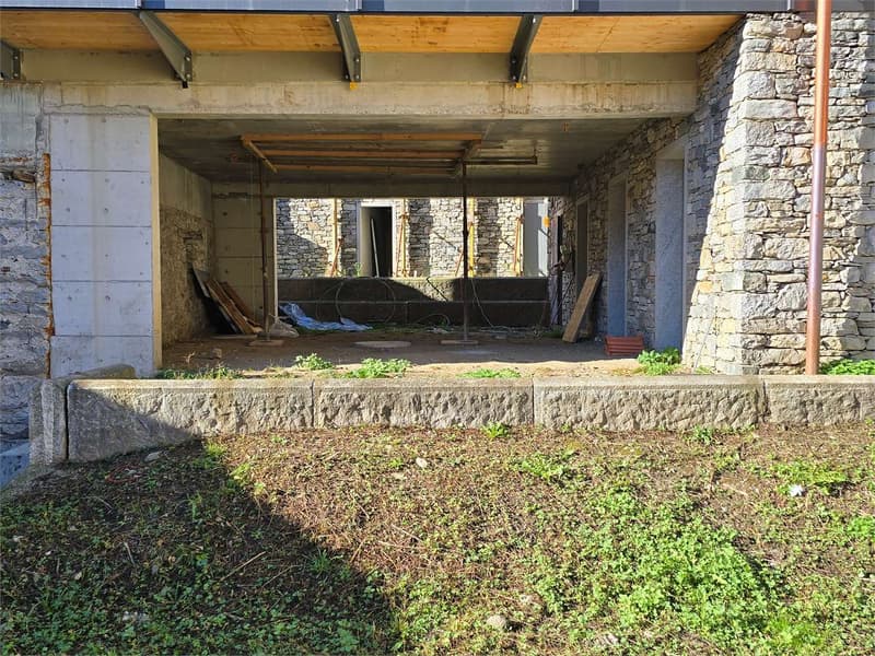 Elegante 3.5 locali MINERGIE-P-ECO con portico e giardino privato (9)