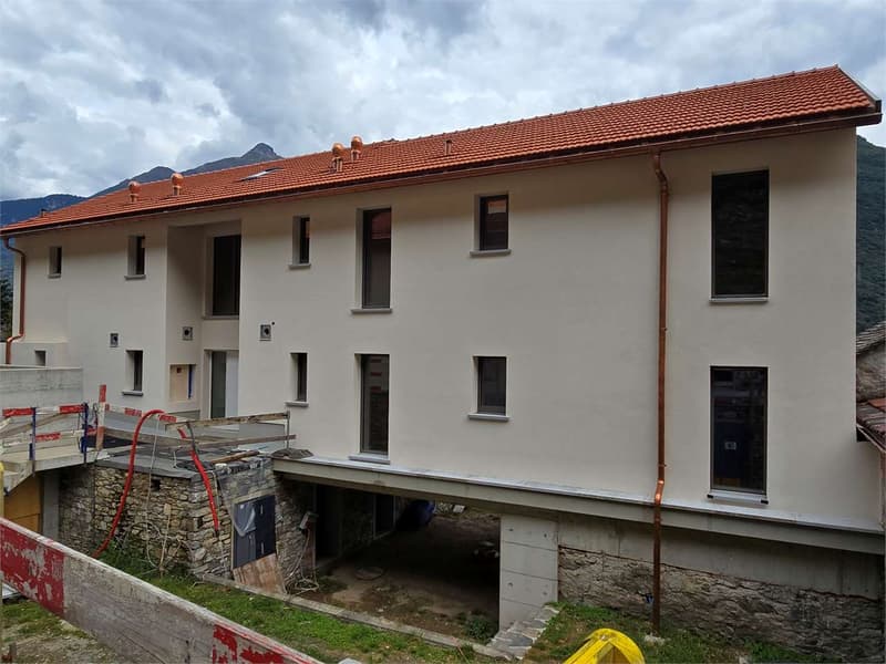 Elegante 3.5 locali MINERGIE-P-ECO con portico e giardino privato (3)