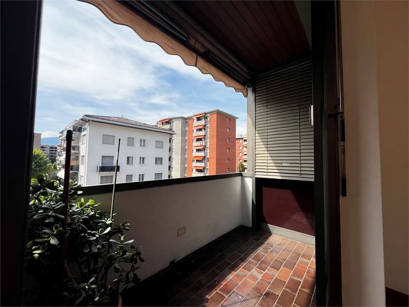 Appartamento di 117 mq a Cassarate, a pochi passi dal lago e dal centr (7)