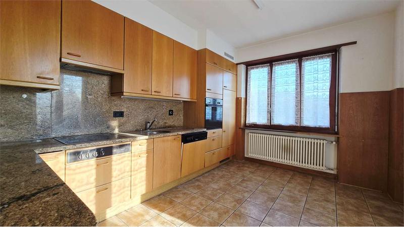 Casa bifamiliare - Attico panoramico con appartamento a reddito (12)