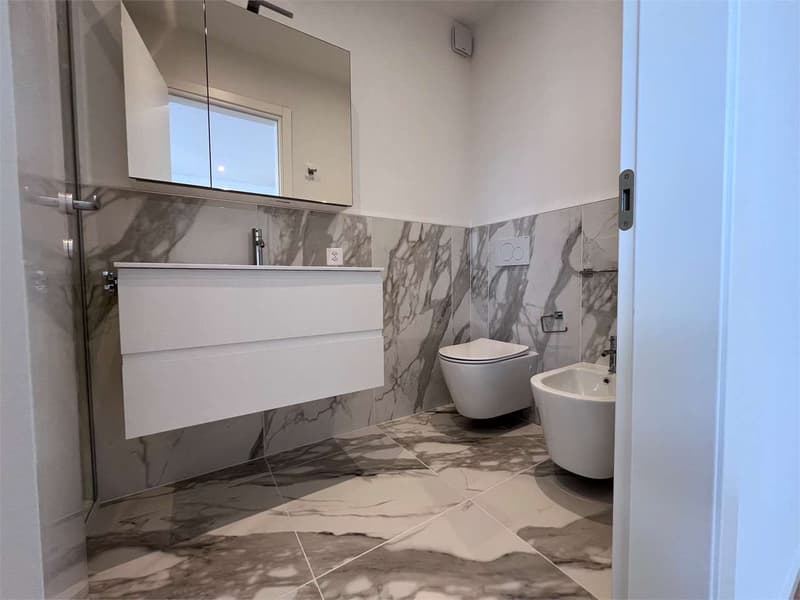 Lugano - Elegante 4.5 locali con vista lago | Vendita & Rent to Buy (13)