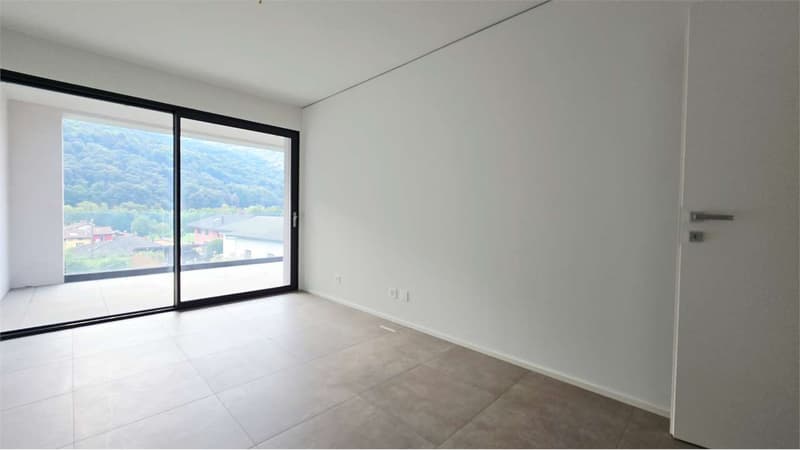 Moderno appartamento 2.5 locali con terrazza nella Residenza Due Laghi (8)