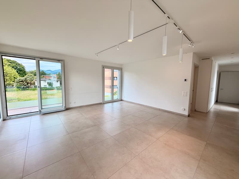 Moderno appartamento 2.5 locali ad Agno con vista panoramica (6)