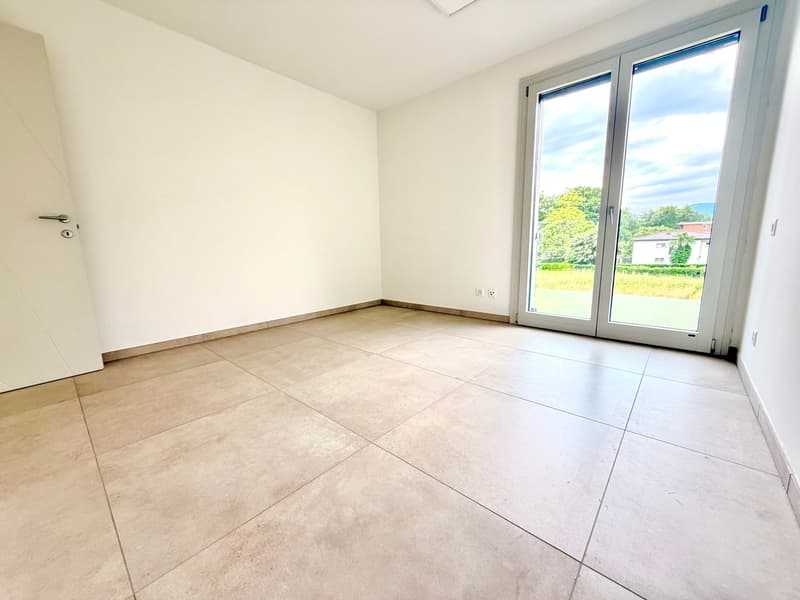 Moderno appartamento 2.5 locali ad Agno con vista panoramica (7)