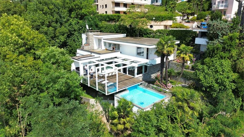 Magnifica Villa con vista lago e piscina