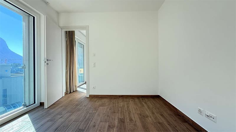 Ampio Attico 4,5 locali con terrazzo vista lago (10)
