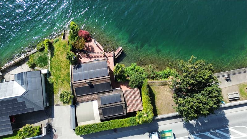 Il Tuo Gioiello Pieds-dans-l'eau a Bissone, Rarità con Darsena Privata (6)
