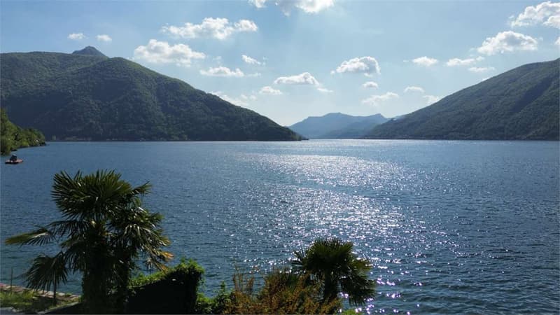 Il Tuo Gioiello Pieds-dans-l'eau a Bissone, Rarità con Darsena Privata (4)