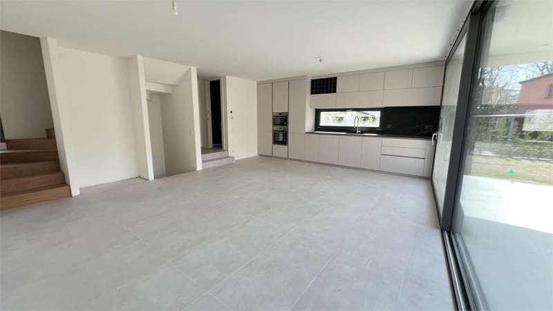 NUOVO 4,5 LOCALI CON AMPIO TERRAZZO (8)