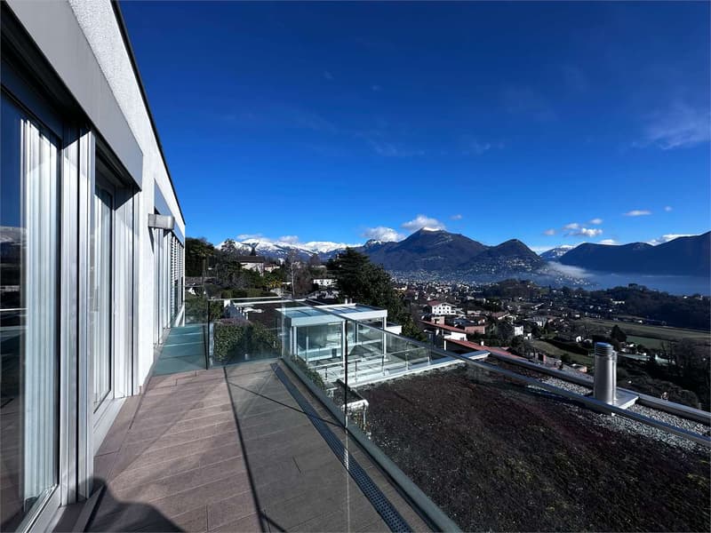 Attico Esclusivo con terrazzo panoramico e Vista sui Due Laghi (5)