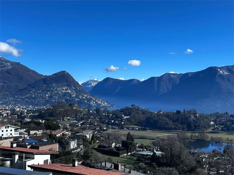 Attico Esclusivo con terrazzo panoramico e Vista sui Due Laghi (1)