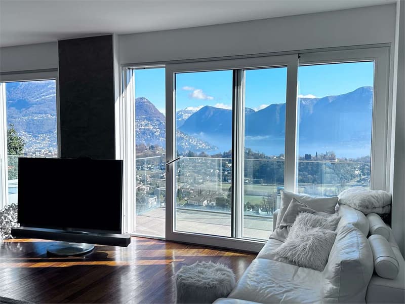 Attico Esclusivo con terrazzo panoramico e Vista sui Due Laghi (8)