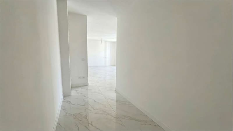 Bizzarone - Residenza Panorama: Trilocale con terrazzo, piscina e vist (11)