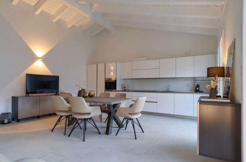 Affitto transitorio vista lago: elegante trilocale con terrazzo (Ottob (8)
