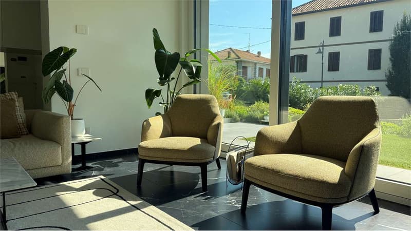 Lussuosa villa moderna con piscina riscaldata e giardino privato (9)