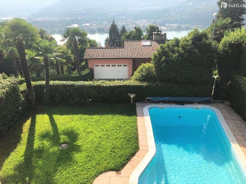 Favolosa Villa vista lago con piscina e giardino (2)