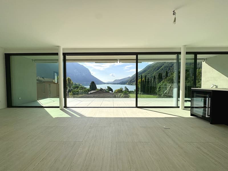 Elegante 4.5 locali al primo piano con terrazza e parziale vista lago (12)