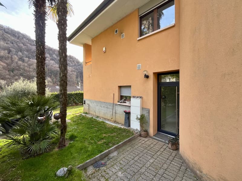 VILLA CON DUE APPARTAMENTI E PARCO PRIVATO A FIGINO (11)