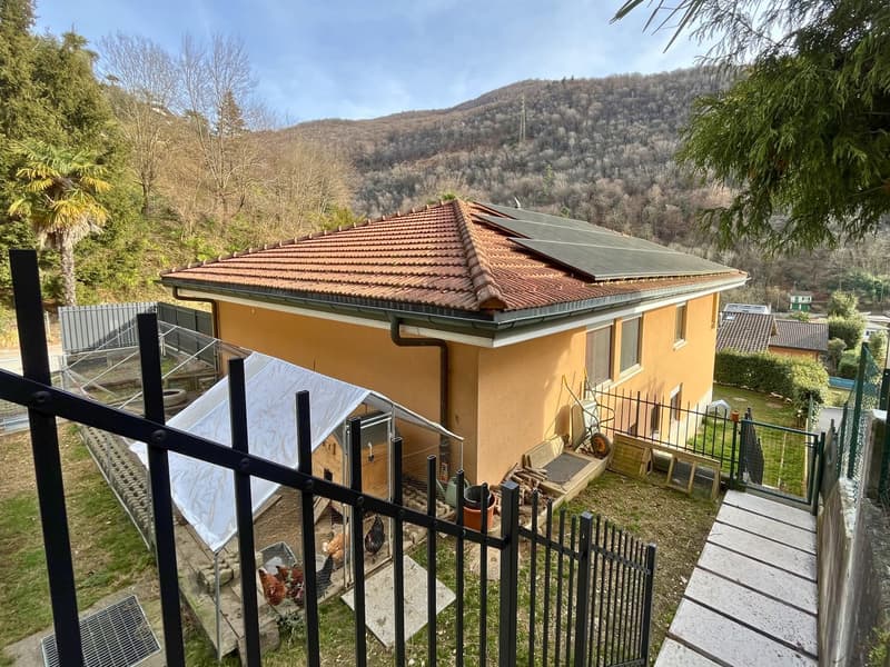 VILLA CON DUE APPARTAMENTI E PARCO PRIVATO A FIGINO (8)