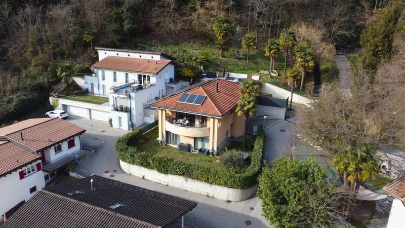 VILLA CON DUE APPARTAMENTI E PARCO PRIVATO A FIGINO (2)