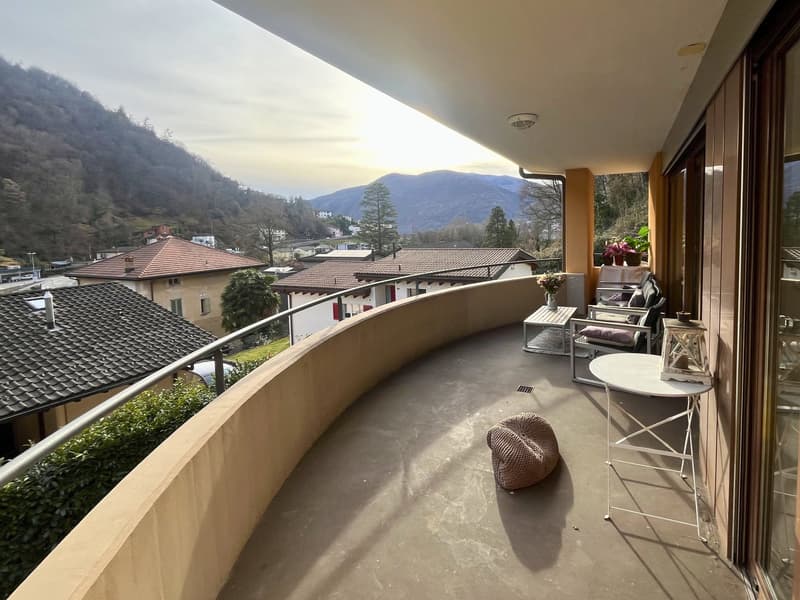 VILLA CON DUE APPARTAMENTI E PARCO PRIVATO A FIGINO (17)