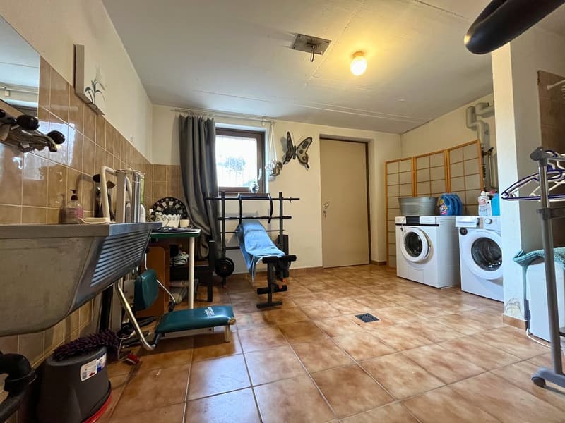 VILLA CON DUE APPARTAMENTI E PARCO PRIVATO A FIGINO (22)