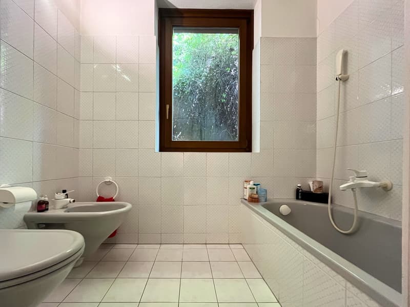 Incantevole Villa a Vacallo – 5.5 nel verde con vista panoramica (12)