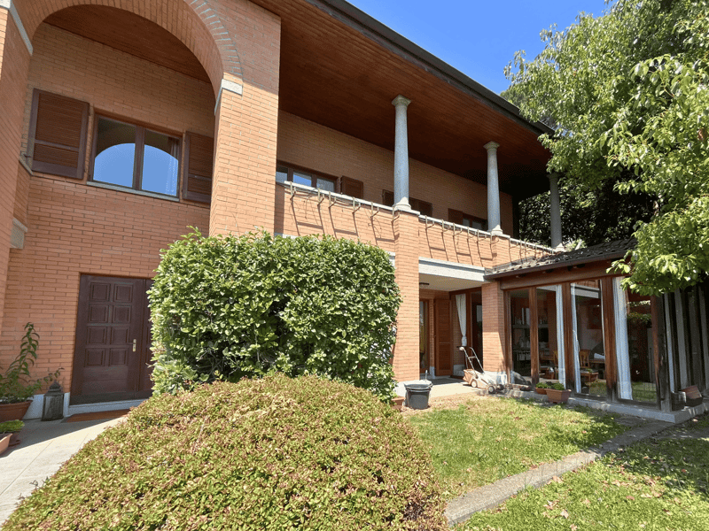 Incantevole Villa a Vacallo – 5.5 nel verde con vista panoramica (3)