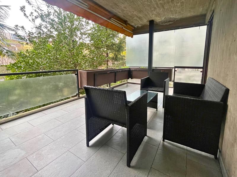 LUGANO LORETO – LUMINOSO 3.5 LOCALI CON AMPIA TERRAZZA, IMMERSO NEL VERDE (5)