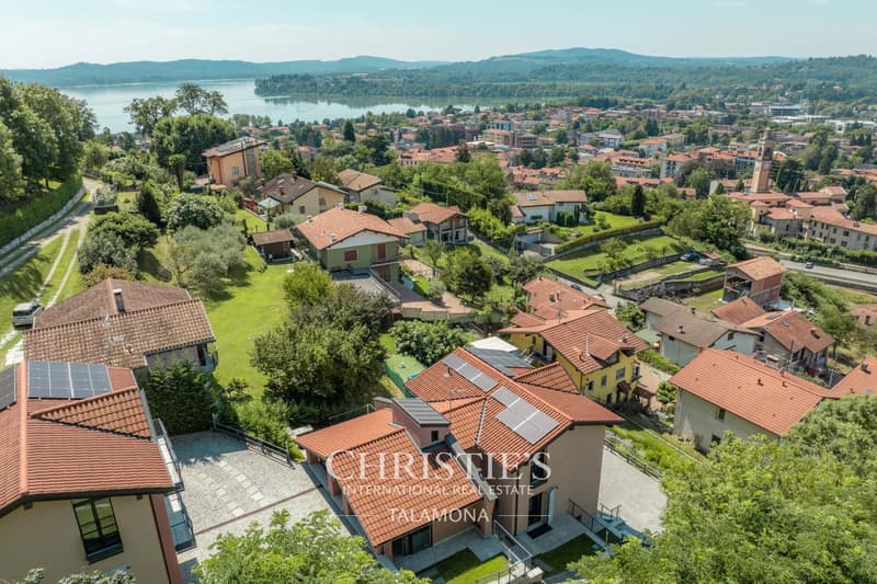 Neubau-Villa mit Garten in Gavirate (4)