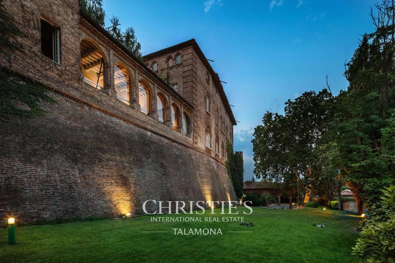 Boutique-Hotel zum Kauf in Oviglio, Provinz Alessandria (13)