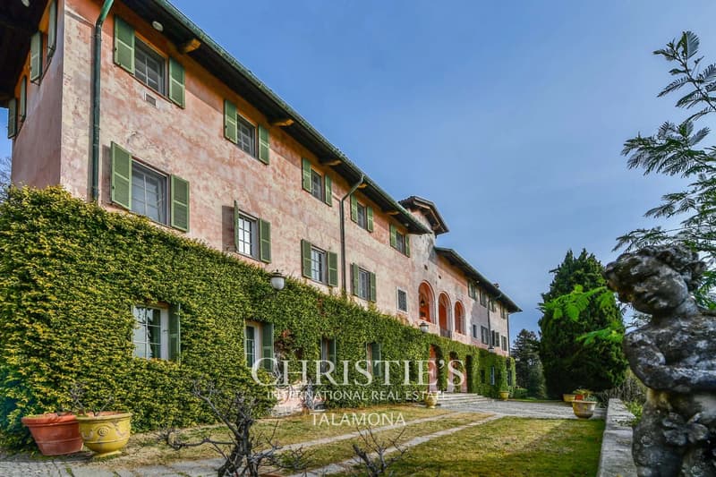 Luxusvilla mit großem Park und historischen Innenräumen in Biella (6)