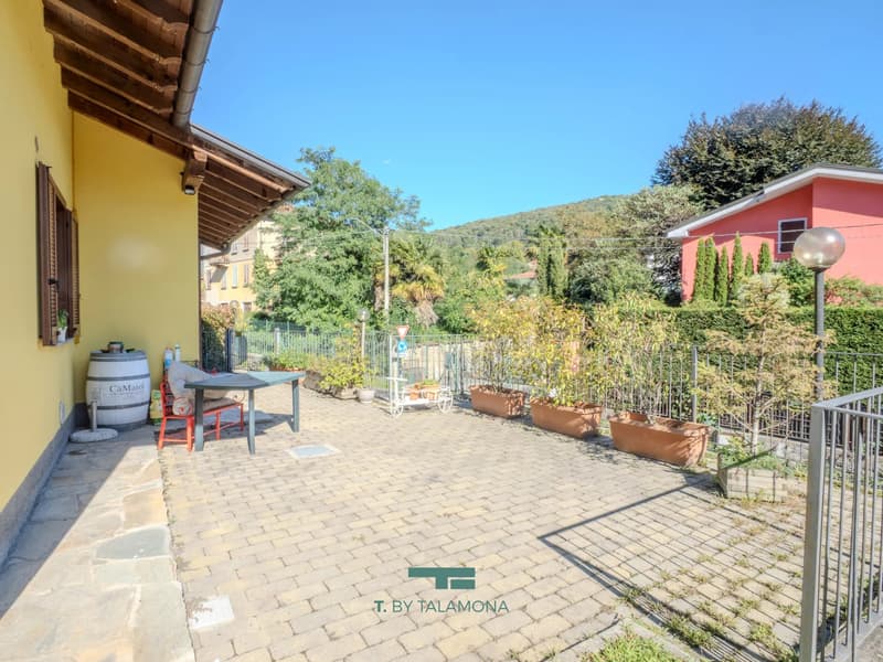 Apartment with garden and garage (3)