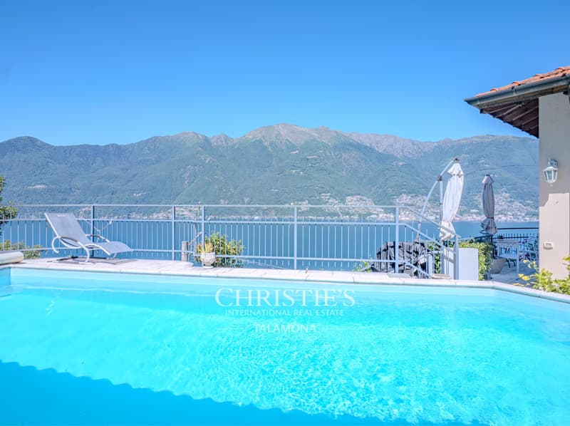 Villa mit Seeblick und Pool ? Tronzano Lago Maggiore (1)
