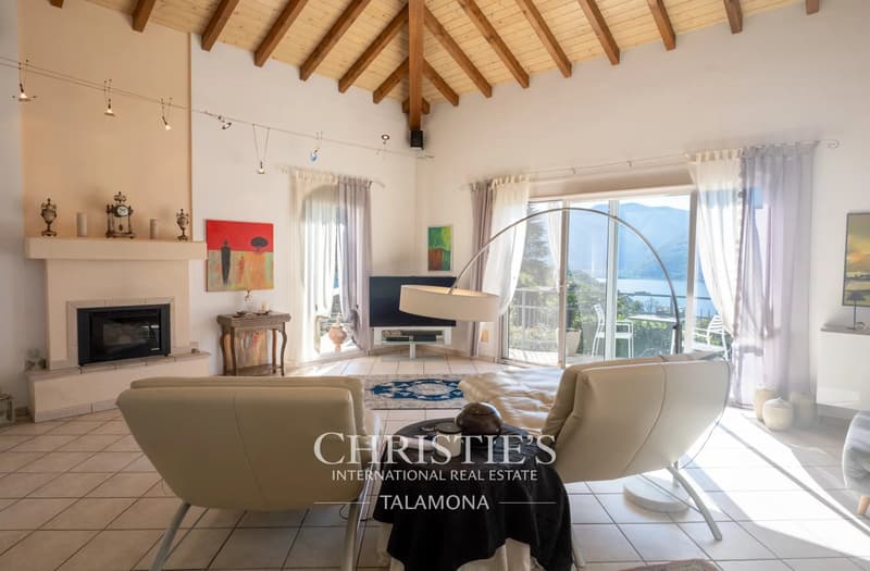 Villa mit Seeblick und Pool ? Tronzano Lago Maggiore (10)