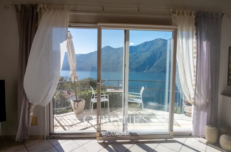 Villa mit Seeblick und Pool ? Tronzano Lago Maggiore (5)