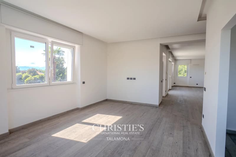 Moderne Villa mit Pool Unweit des Stadtzentrums ? Varese (9)