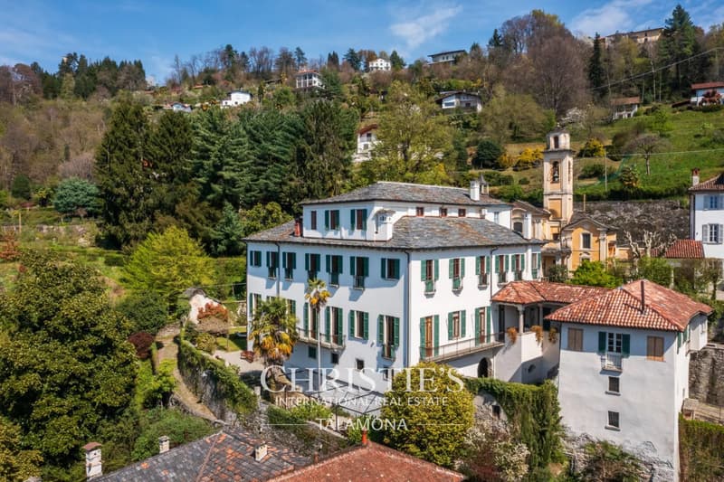 Villa Bonola ? Herrschaftliches Anwesen aus dem 18. Jahrhundert am Lago d'Orta (2)