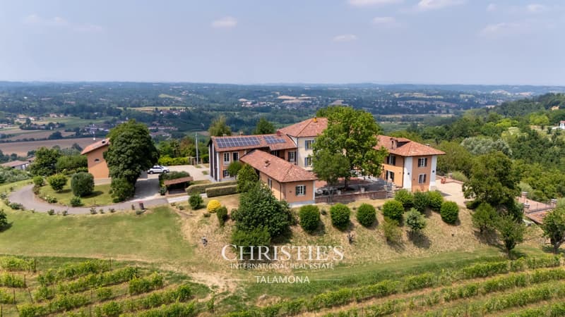 Weingut mit Panoramablick über die UNESCO-Hügel bei Asti (8)