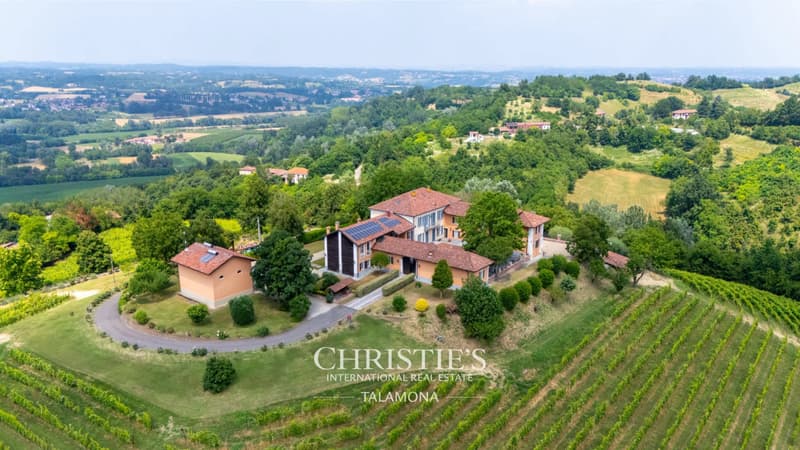Weingut mit Panoramablick über die UNESCO-Hügel bei Asti (5)